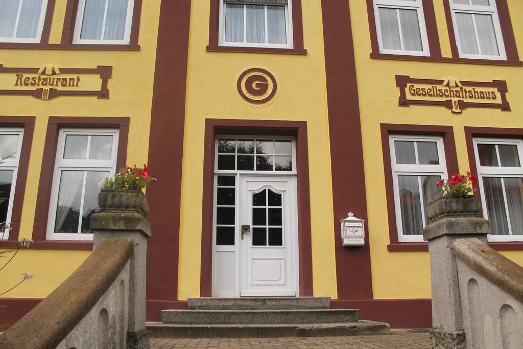 Hotel Gesellschaftshaus Bergen Auf Rugen Exterior foto